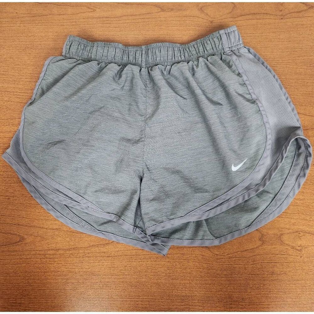 Nike SMALL grey Dri-fit shorts. Fully lined
